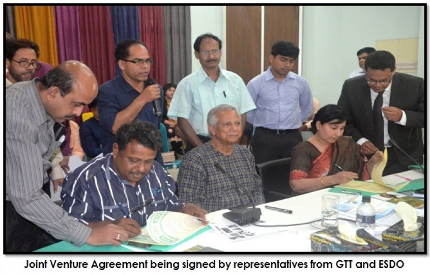 Grameen Telecom Trust Signs Joint Venture Agreements Grameen Telecom Trust Signs Joint Venture Agreements